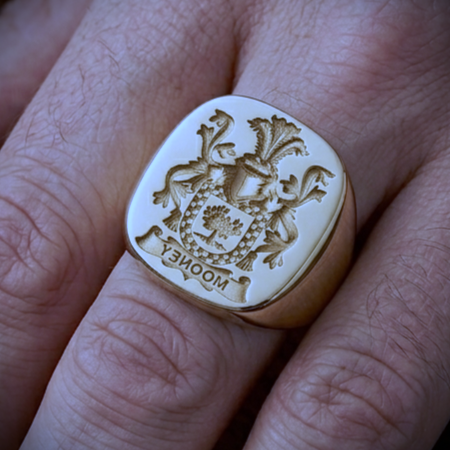 Mooney coat of arms seal engraved signet ring FAKED